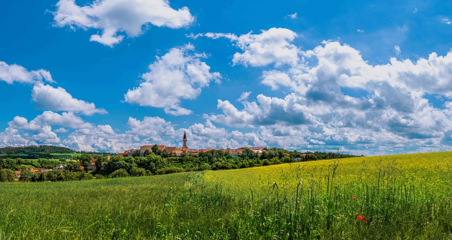 Panorama města vyniká zejména od jihozápadu. Foto Josef Skoumal.