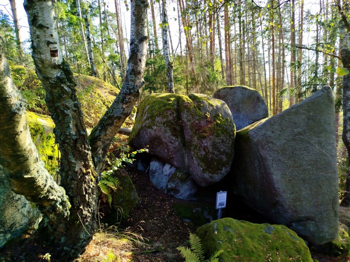 Raubířské skály jsou jen kousek od nádraží