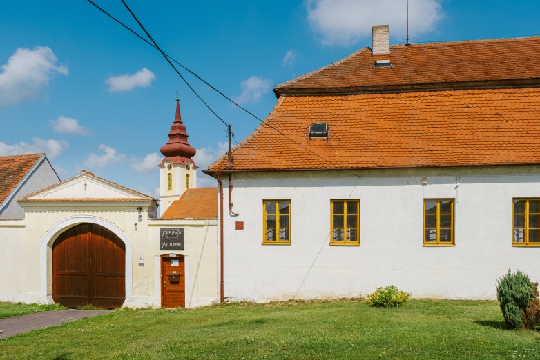 Babice se staly tichým místem tragédie. Foto Pavel Rybníček.