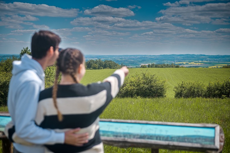 Ze Salátova kopce u Zašovic se otevírá kruhový výlet na velkou část Vysočiny. Foto Vít Bláha
