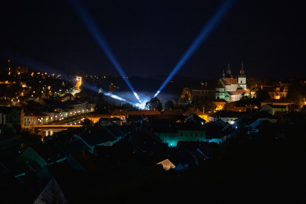 Festival Zámostí 2025: Třebíč ožije hudbou, uměním a atmosférou!
